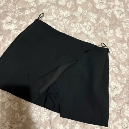 Zara skort black, like new, size XS