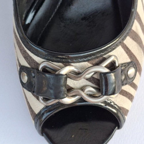Naturalizer heels like new with zebra pattern, size 39