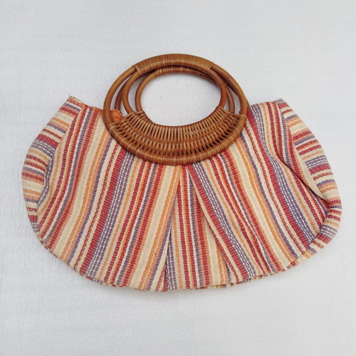 Straw handbag like new with stripes and bamboo handle multicolor