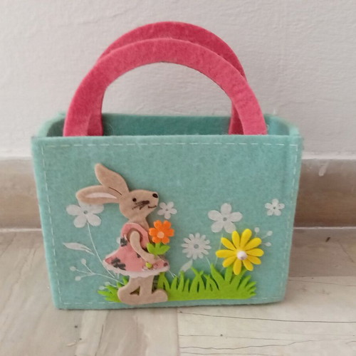 Decorative Easter Basket like new