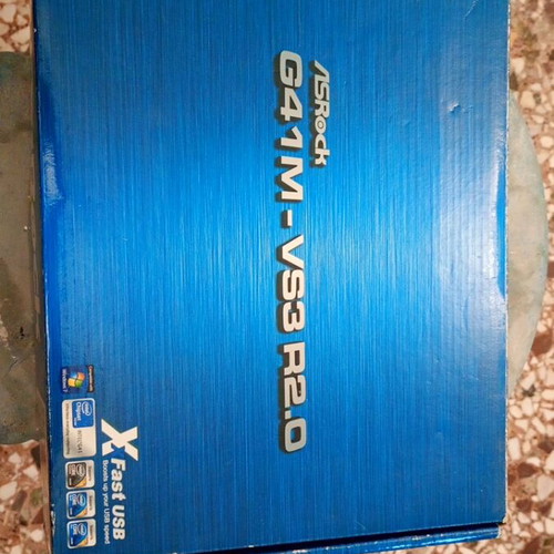 Gigabyte GA-G31M-ES2L motherboard like new with DDR3 Kingston memory