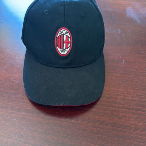 ACM Milan cap like new referee