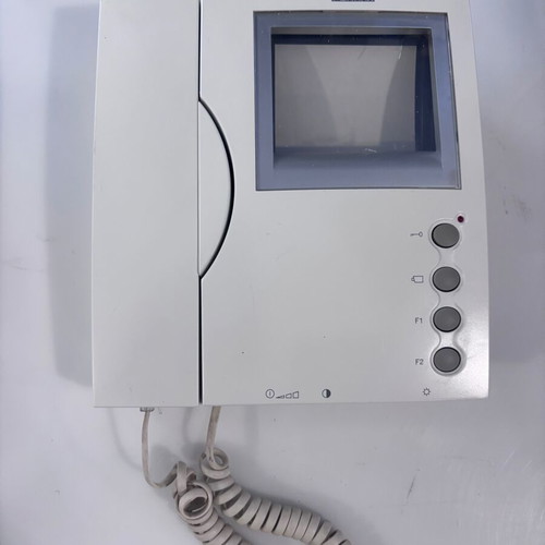 Fermax screen REF 310 like new with handset and mounting bases