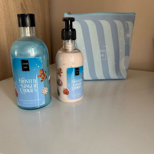 Lavish Care shower gel, lotion with glitter and pouch new