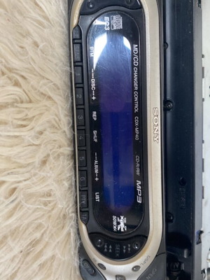 Sony CD MP40 car player used
