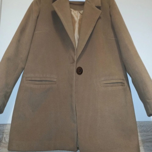 White 22 beige coat size large like new