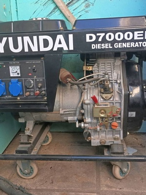 Hyundai D7000EM γεννήτρια πετρελαίου 5,6 kW/7,0 kVA με ATS