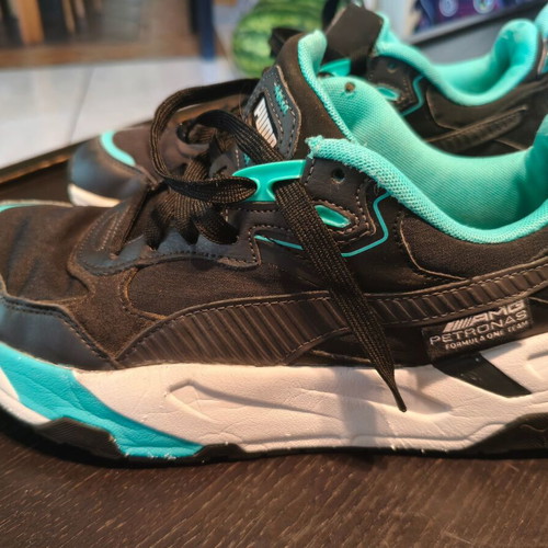 Puma sneakers size 42, multicolor