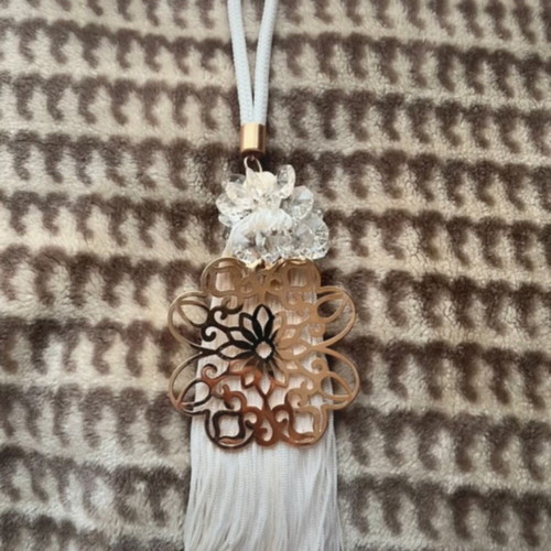 Hanging decorative ornament like new