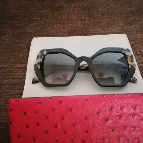 Epoka women's sunglasses like new