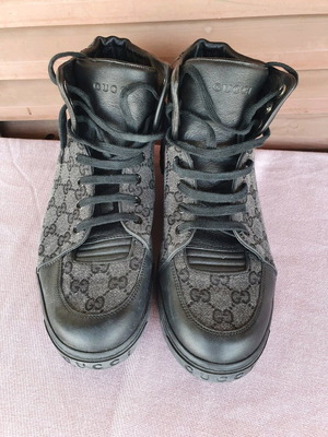 Gucci men's sneakers like new, size 8.5