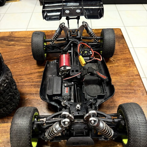 Kyosho Neo 4.0 remote control car like new, complete set