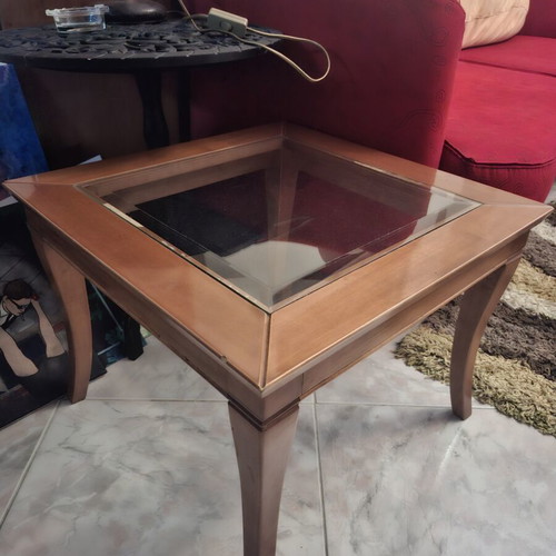 Sofa set like new, two pieces with cushions and two coffee tables