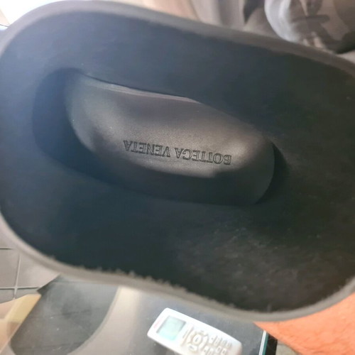 Bottega Veneta rubber puddle boots like new, size 42, black