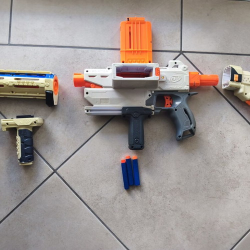 Συλλογή όπλων Nerf σαν καινούργια, σετ 10