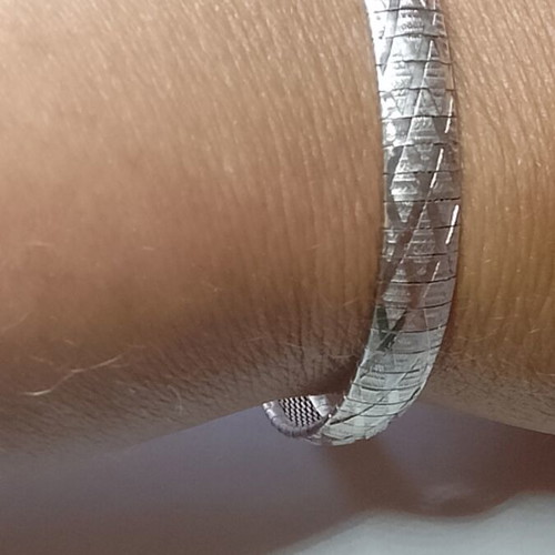 Italian 925 Silver Bracelet like new, 18 cm, embossed snake skin design