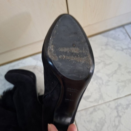 Prada black suede boots size 41 like new with fur detail