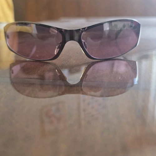 Killer Loop sunglasses used with pink mirror lens and defect
