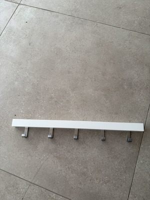 Κρεμάστρα ρούχων Tjusig IKEA σαν καινούργια