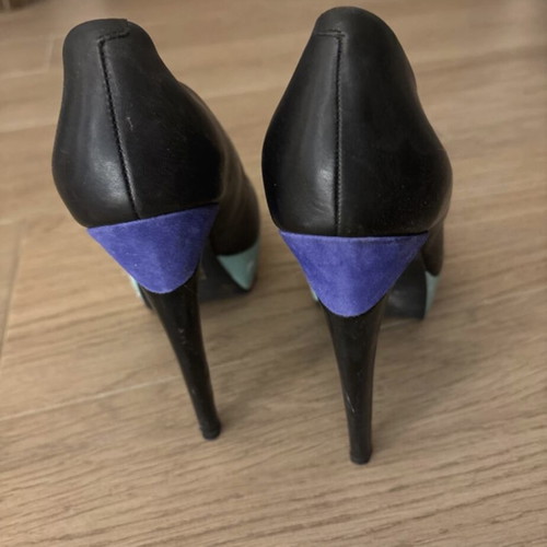 Jessica Simpson back platform stilettos used, size 38, black