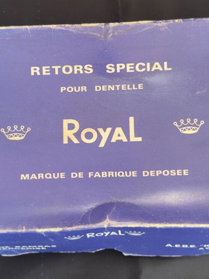 Royal Retors Spécial No40 thread like new, 100% Greek cotton, vintage box