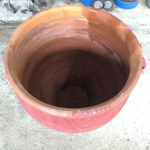 Old ceramic clay jar used, dimensions 62×60×45 cm