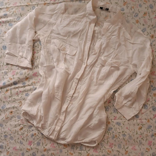 White shirt size S like new with tulle detail on back