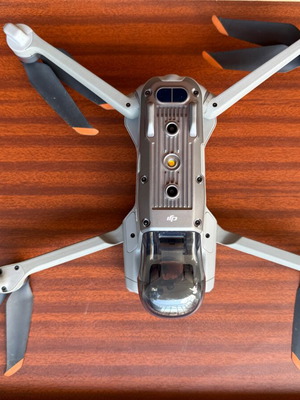 DJI Air 2S Fly More Combo дрон като нов