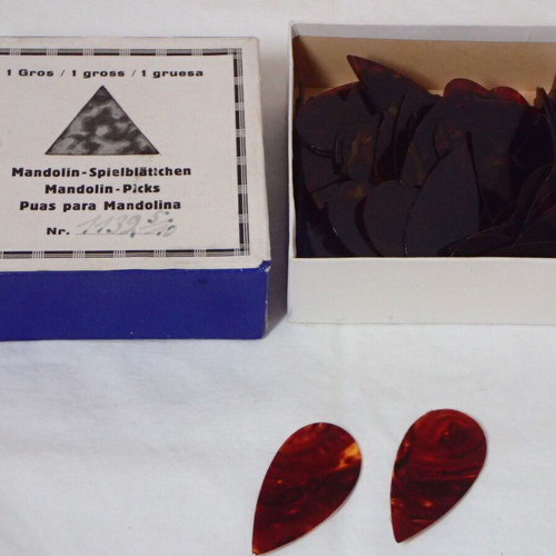 Mandolin picks new, pack of 144 pieces