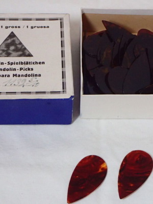 Mandolin picks new, pack of 144 pieces
