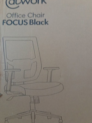 Καρέκλα γραφείου Focus μαύρη καινούργια