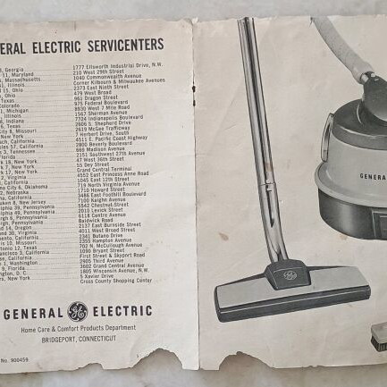 General Electric c v12c10 vacuum like new with 1960s blower