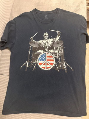 Abe Lincoln T-shirt like new, black, size L