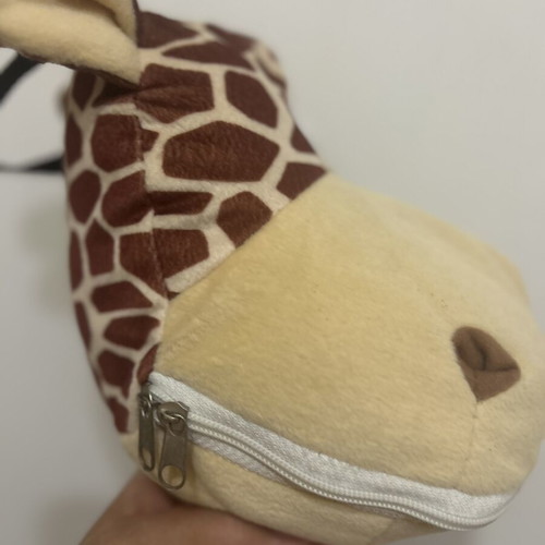 Retro plush giraffe CD DVD case like new from the 90s