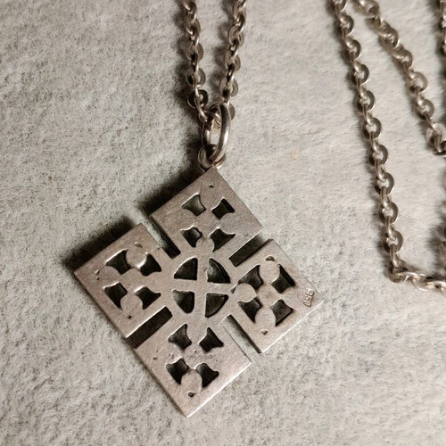 Silver Celtic cross necklace like new
