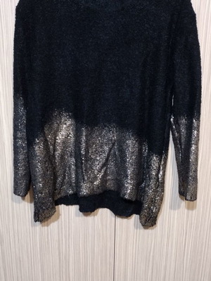 Pink Woman medium sweater used with golden details
