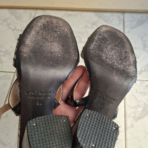 Janet & Janet snake-print sandals like new, size 36, platform heel