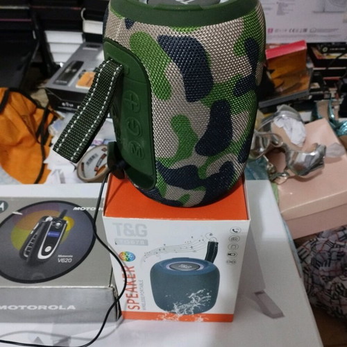 Wireless (Wi-Fi) speaker new