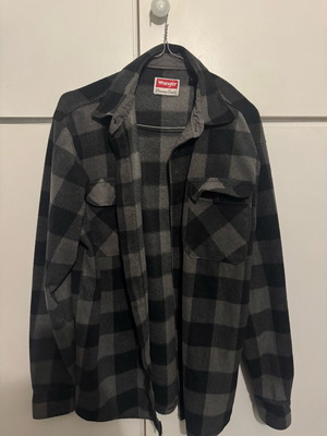Wrangler shirt with flannel lining like new, gray