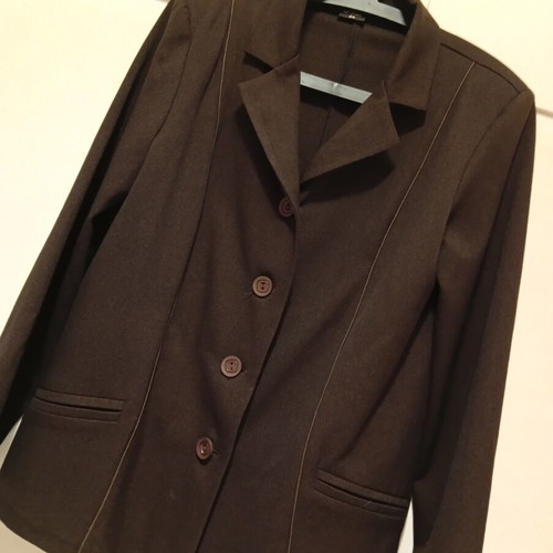 Brown jacket size 48 like new