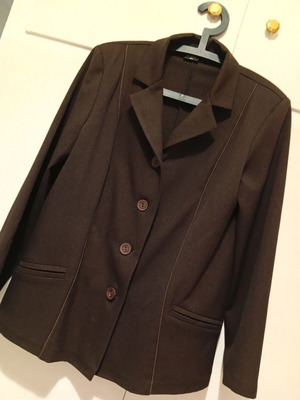 Brown jacket size 48 like new