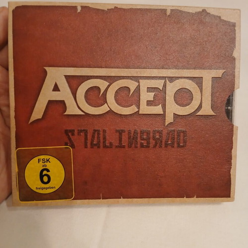 Accept Stalingrand box set like new, CD DVD and t-shirt