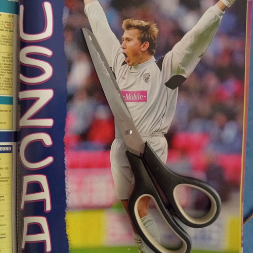 Match Football Magazine Issue 28/2-6/3/2006 Like New with Chelsea Posters