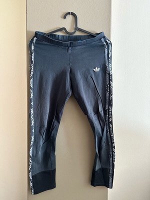 Adidas leggings used, slim fit, black and gray, size XS