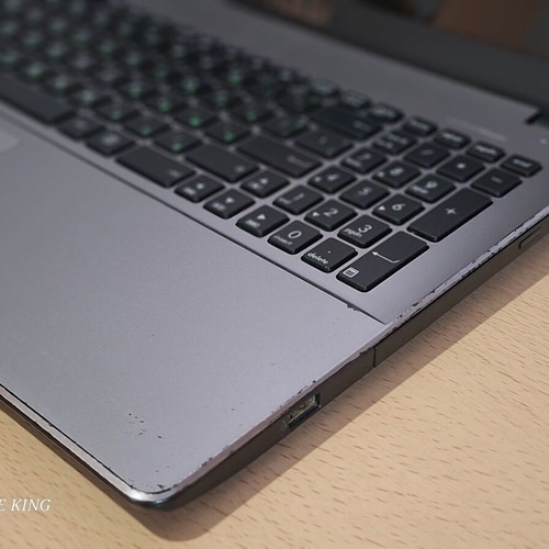 Asus X550LD laptop used, for restoration or parts, Intel Core i7, 15.6"