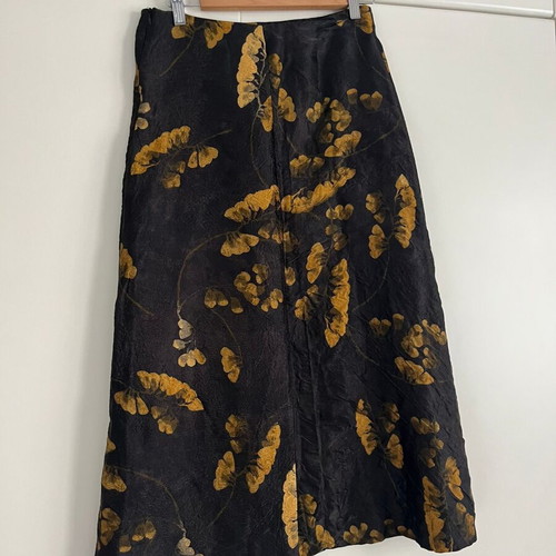 Zara woman high waisted printed skirt like new, black and gold