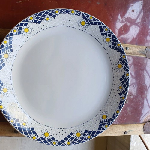 Porcelain platter like new