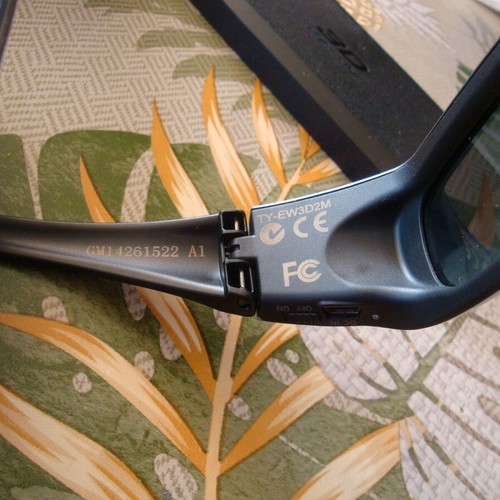 Panasonic Full HD 3D Glasses TY-EW3D2M like new with case and charger