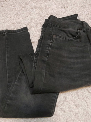 Pull & Bear high-waisted skinny pants like new, black