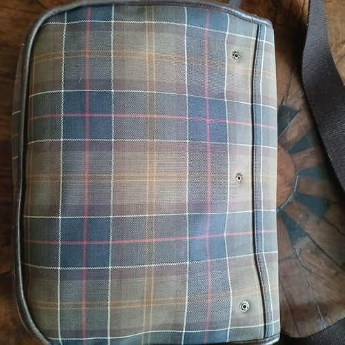 Barbour Wax Leather Tarras messenger bag used
